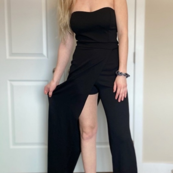 Asymmetrical Leg Jumpsuit - Picture 2 of 7